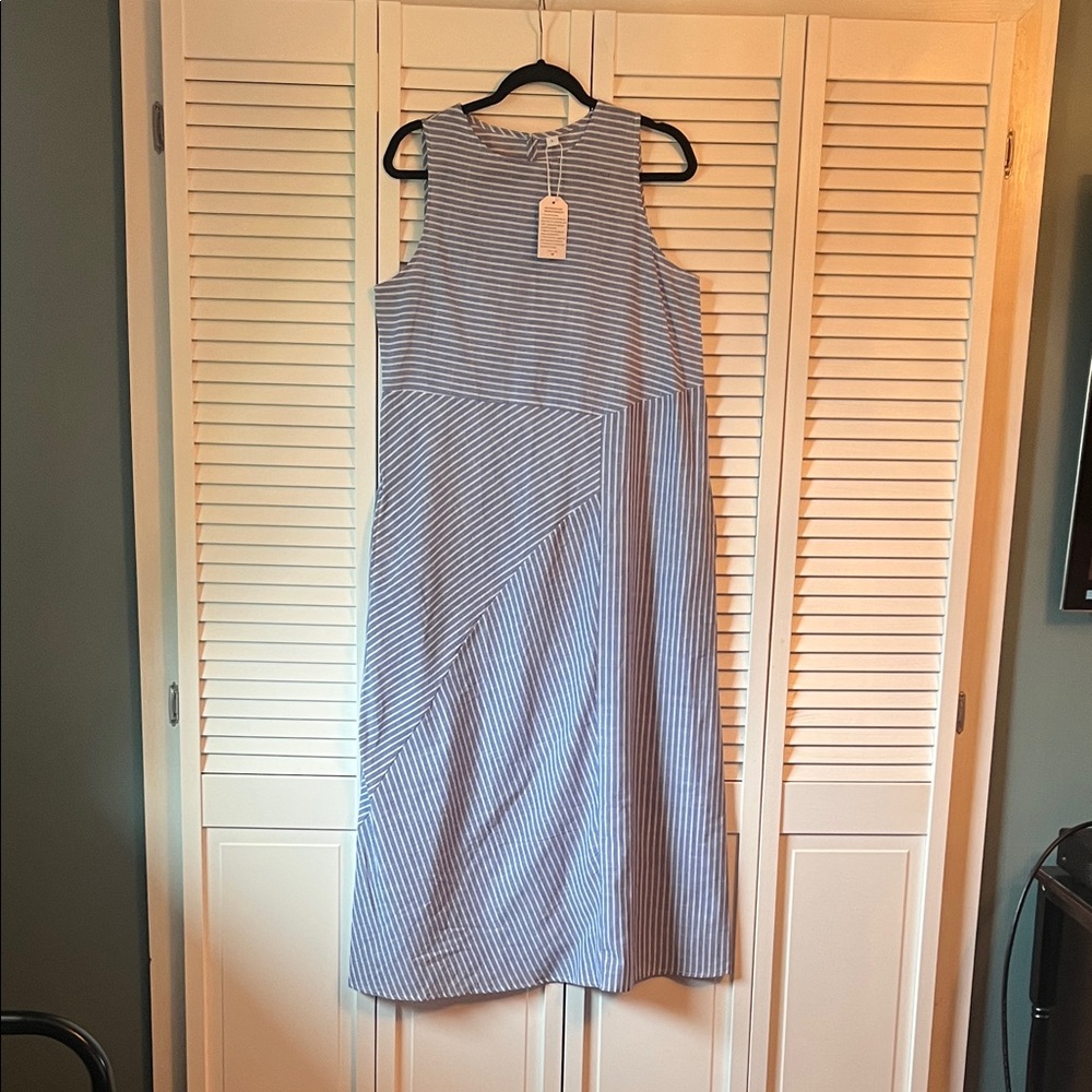 Chic Blue Striped Midi Dress